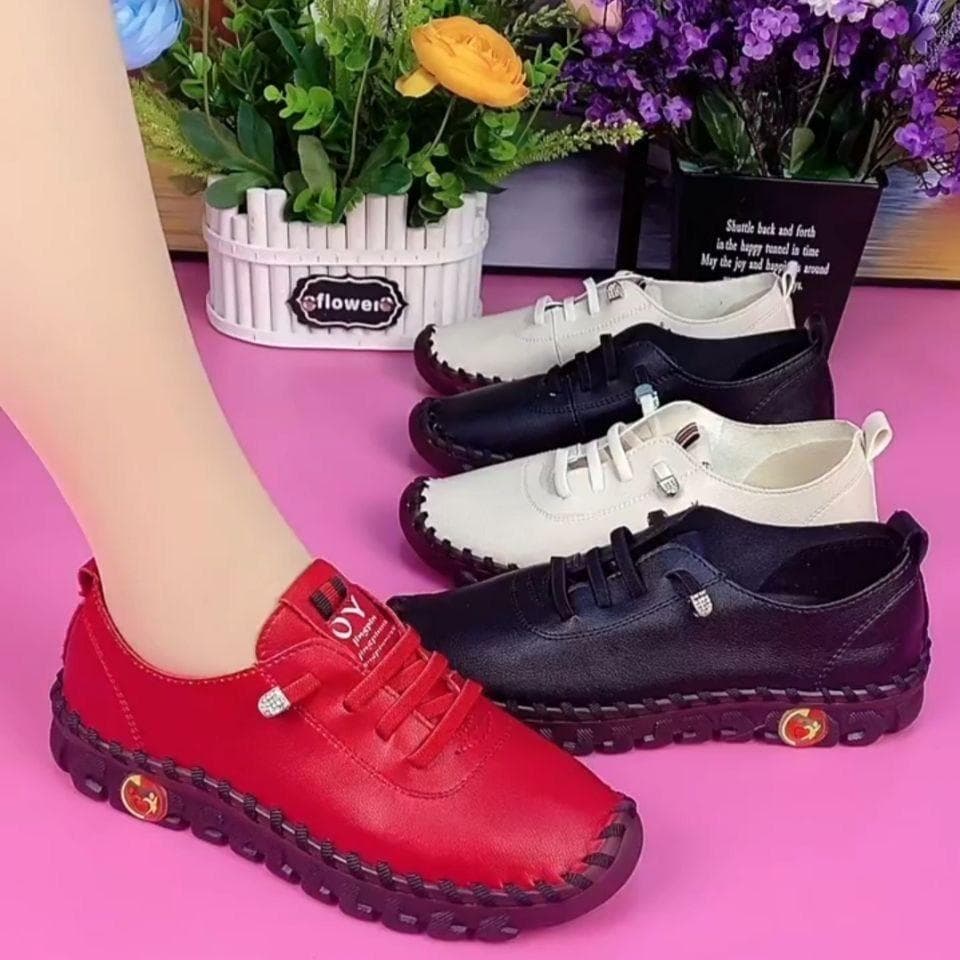 Pantofi din piele moale Pantofi confortabili plat cu siret Talpa cu tendon de vita Fund moale Suprafata moale Pantofi de dama marime mare cm alb